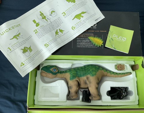 Pleo ugobe dinosaur robot - dinosaur,